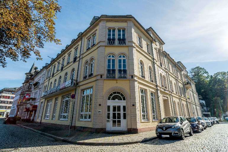 Thumbnail-Büro in Baden-Baden 299,00 € 4 m²
