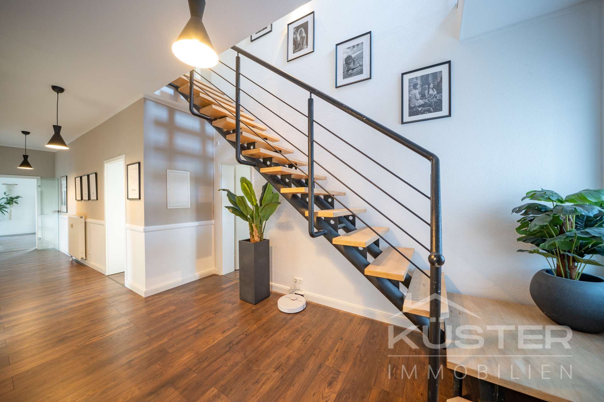 Thumbnail-Wohnung zum Kaufen in Suthfeld 399.000,00 € 273.14 m²