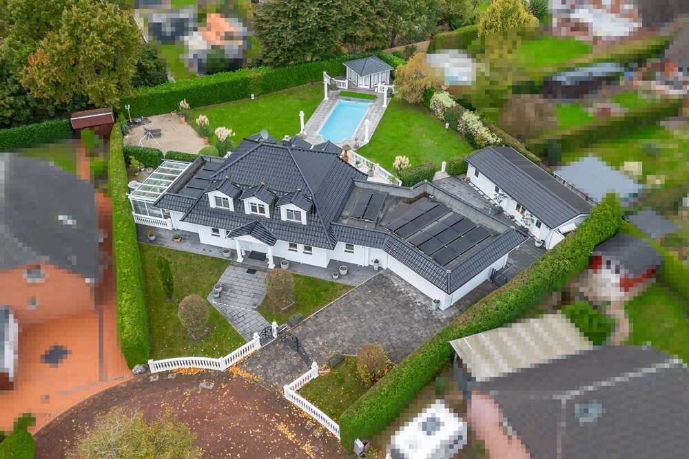 Thumbnail-Haus zum Kaufen in Klein Offenseth-Sparrieshoop 1.399.000,00 € 230 m²