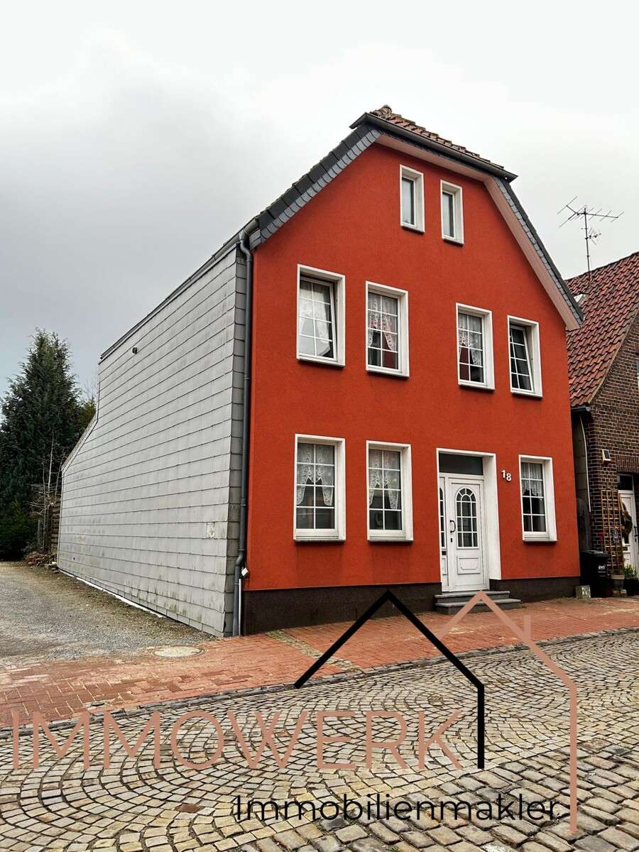 Thumbnail-Haus zum Kaufen in Obernkirchen 100.000,00 € 143 m²