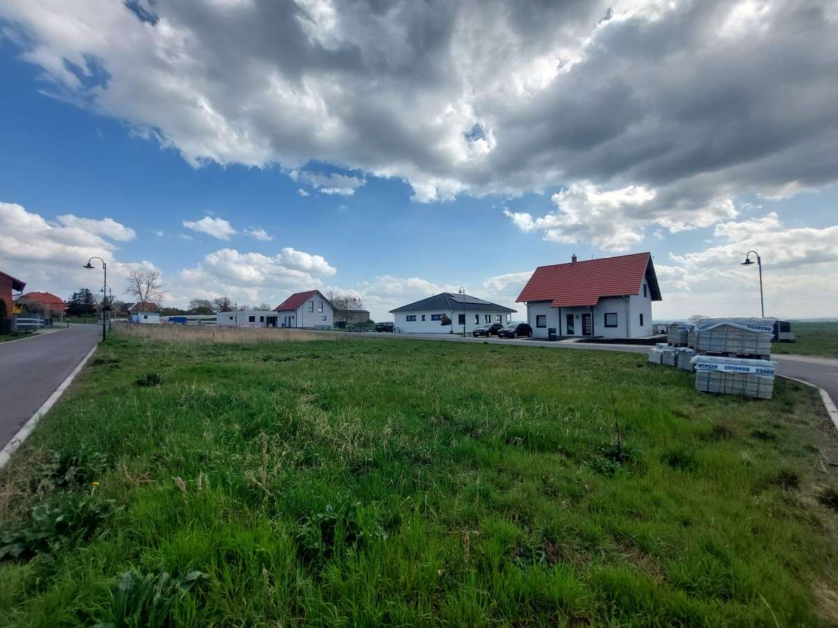 Thumbnail-Grundstück zu verkaufen in Großrudestedt Kranichborn 75.000,00 € 500 m²