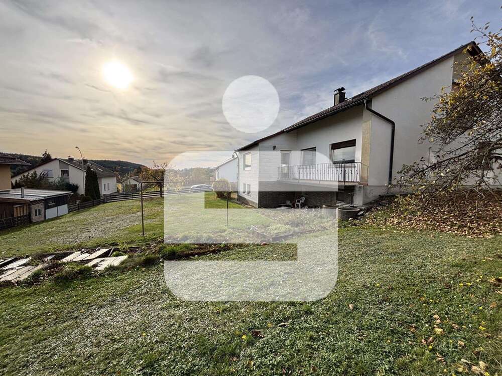 Thumbnail-Haus zum Kaufen in Oberviechtach 197.000,00 € 190 m²