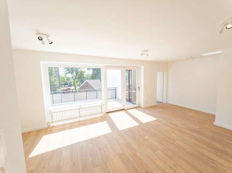 Thumbnail-Wohnung zum Mieten in Stade 1.050,00 € 96.88 m²