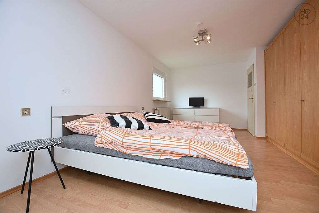 Thumbnail-Haus zum Mieten in Stuttgart 2.090,00 € 110 m²