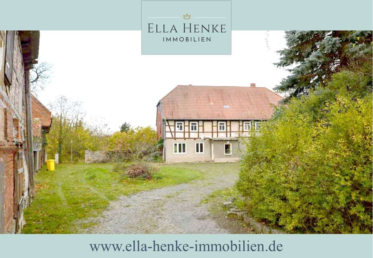 Thumbnail-Haus zum Kaufen in Rhoden 85.000,00 € 280 m²