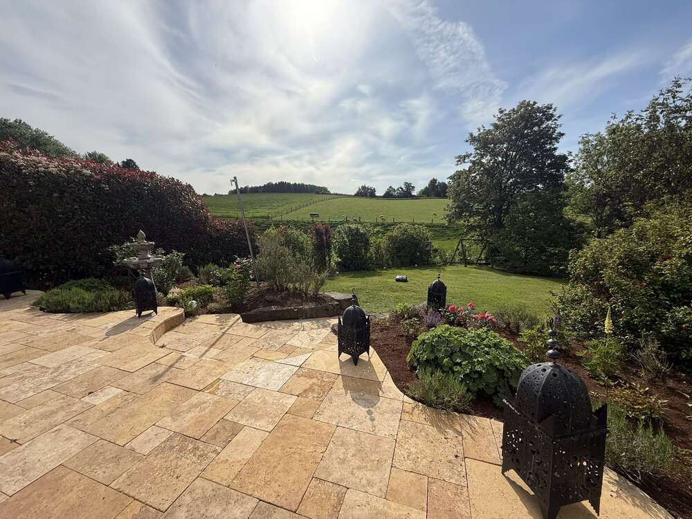 Thumbnail-Haus zum Kaufen in Leichlingen 1.085.000,00 € 271 m²