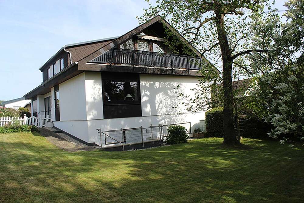 Thumbnail-Haus zum Kaufen in Leun 500.000,00 € 230.04 m²