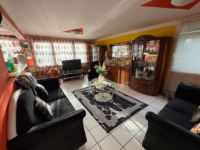 Thumbnail-Wohnung zum Kaufen in Aachen-Forst 250.000,00 € 76 m²