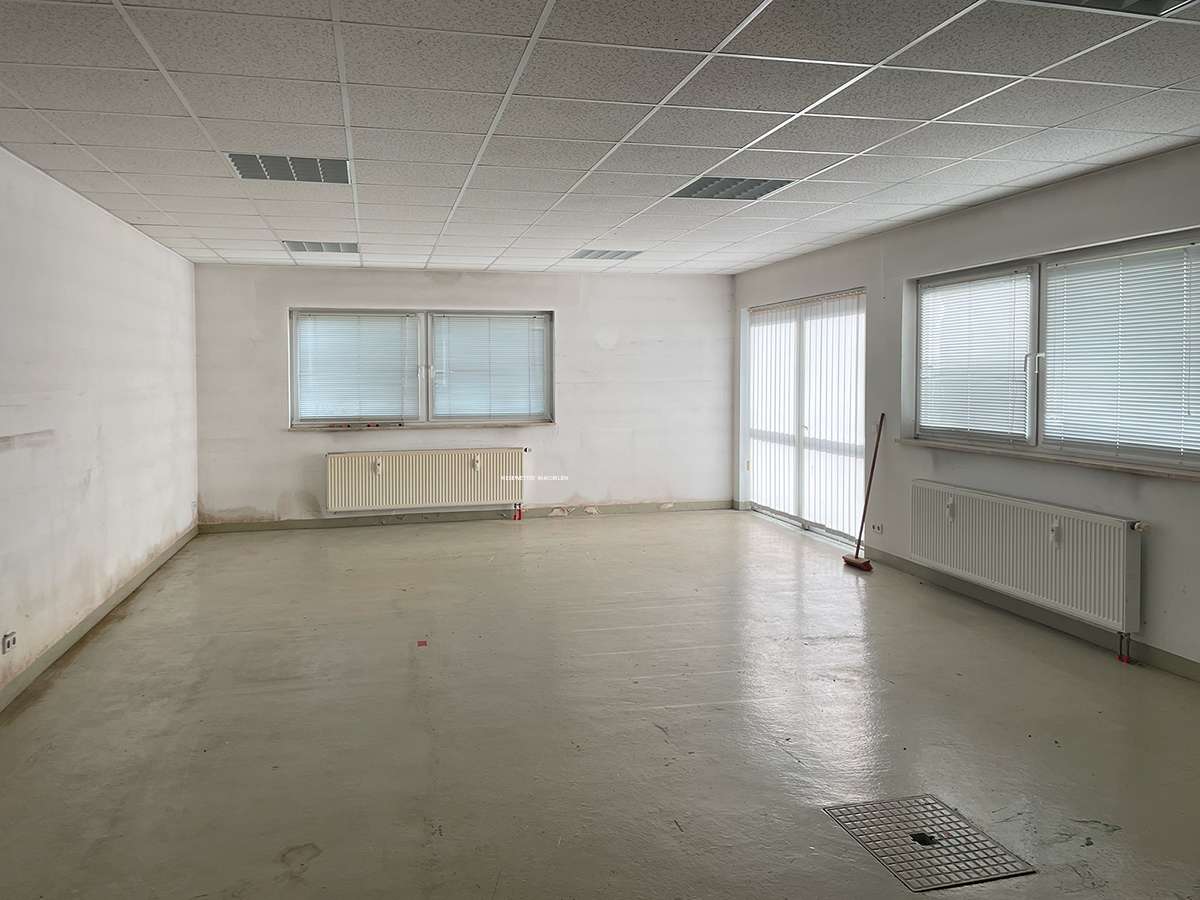 Thumbnail-Büro in Zwickau 650,00 € 132 m²