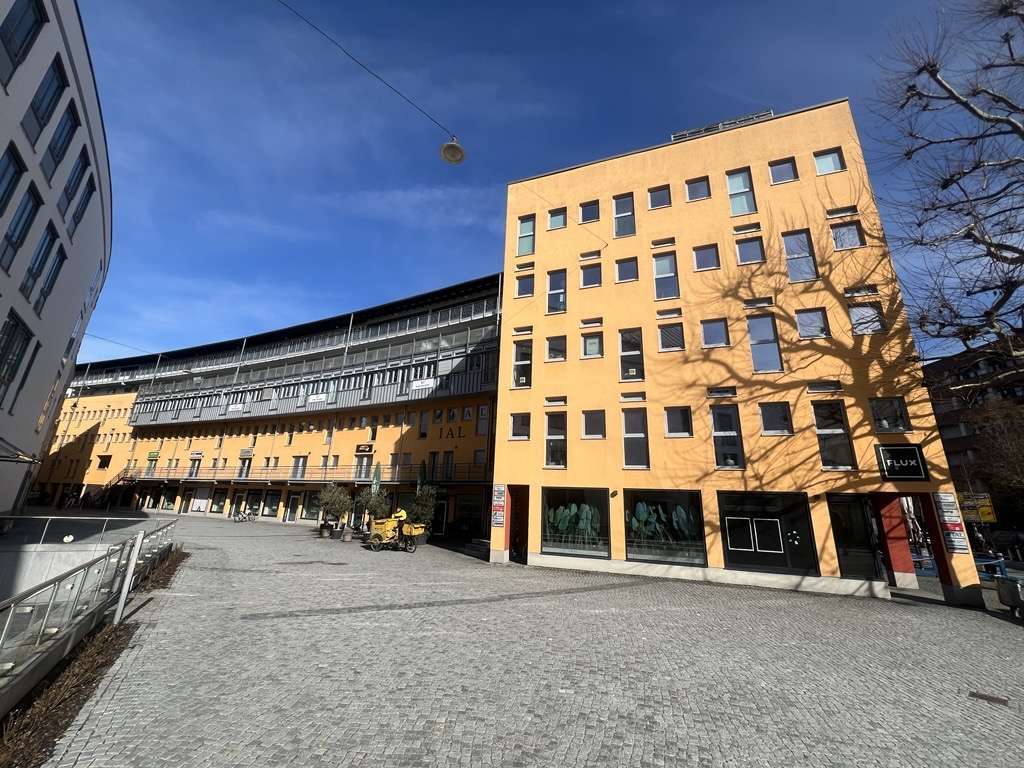 Thumbnail-Büro in Landshut 2.650,00 € 211.1 m²