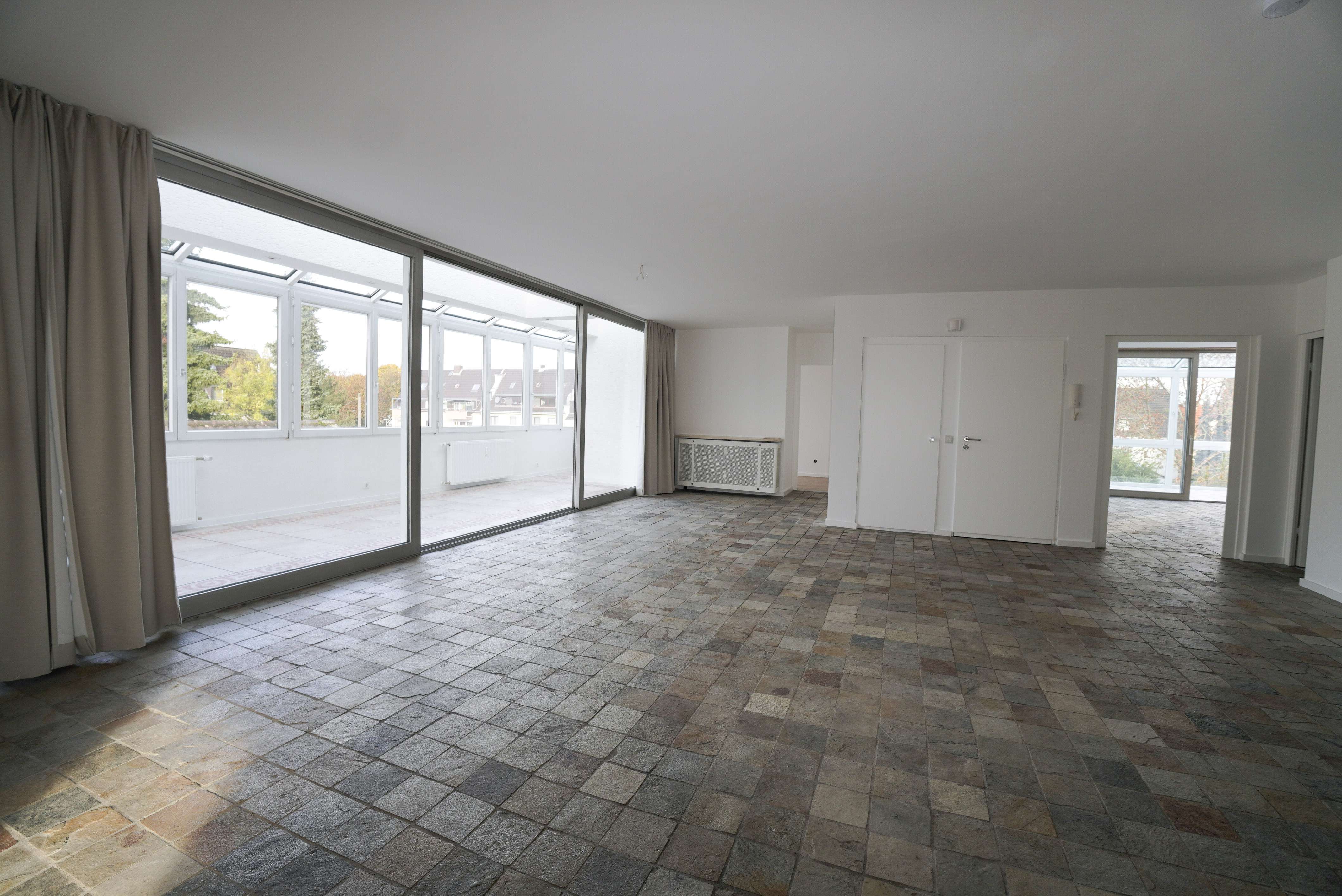 Thumbnail-Wohnung zum Mieten in Köln 1.650,00 € 185 m²