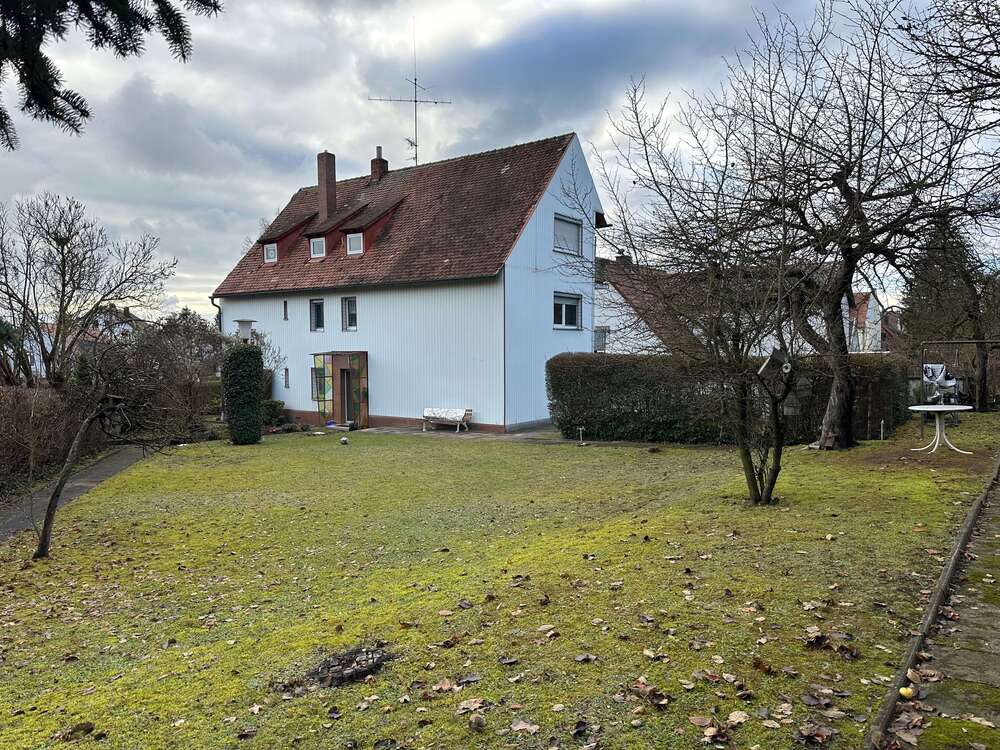 Thumbnail-Haus zum Kaufen in Regensburg 800.000,00 € 245 m²