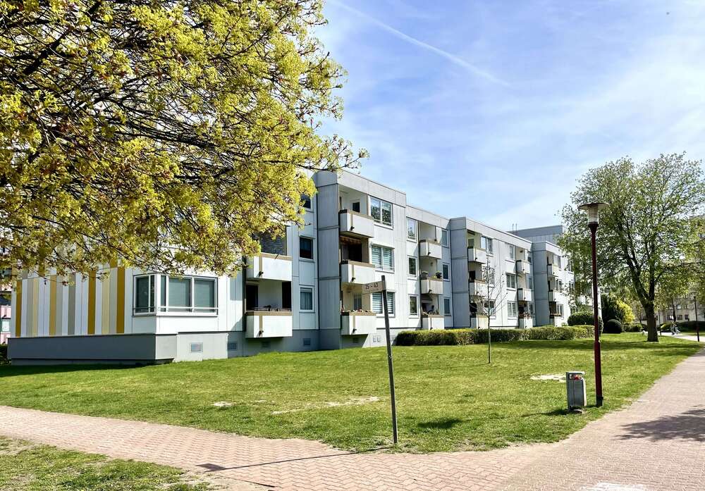 Thumbnail-Wohnung zum Kaufen in Isernhagen 215.000,00 € 84 m²