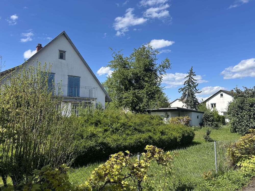 Thumbnail-Grundstück zu verkaufen in Denzlingen 690.000,00 € 818 m²