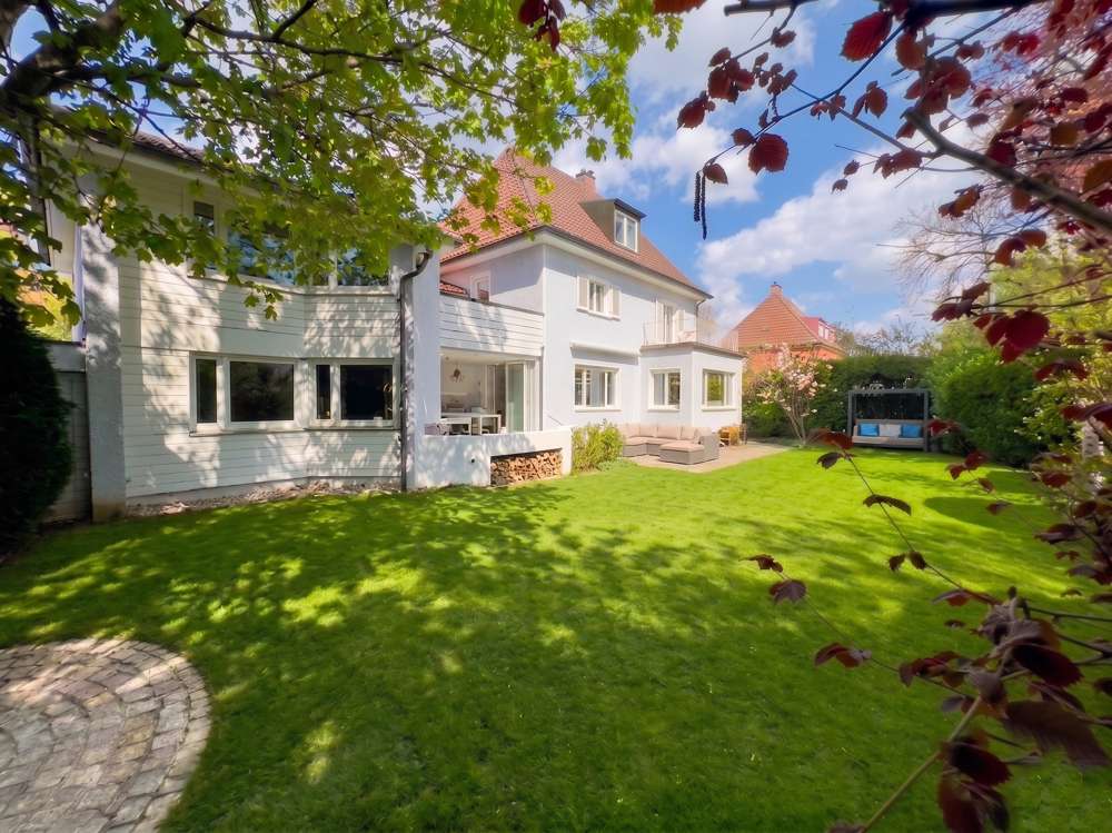 Thumbnail-Haus zum Kaufen in München 2.850.000,00 € 243 m²