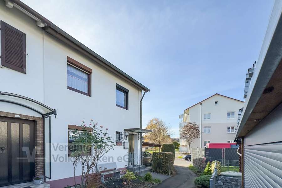 Thumbnail-Haus zum Kaufen in Reutlingen 399.000,00 € 88.7 m²