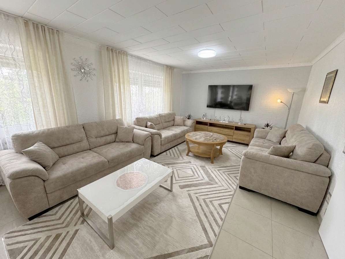 Thumbnail-Wohnung zum Kaufen in Siegburg 299.000,00 € 122.48 m²