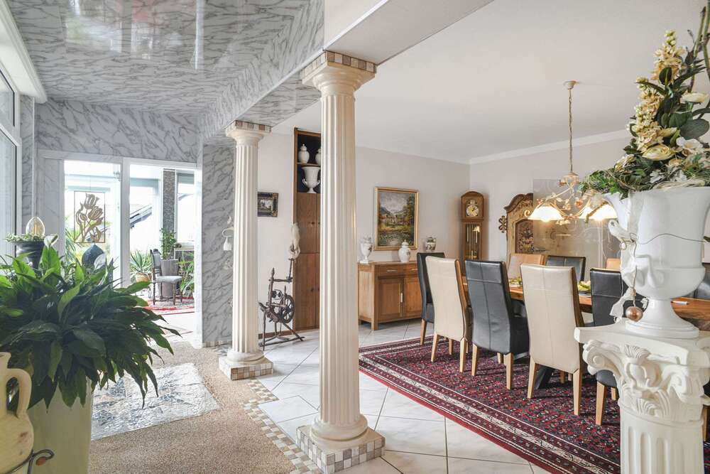 Thumbnail-Haus zum Kaufen in Borgentreich 349.000,00 € 241 m²