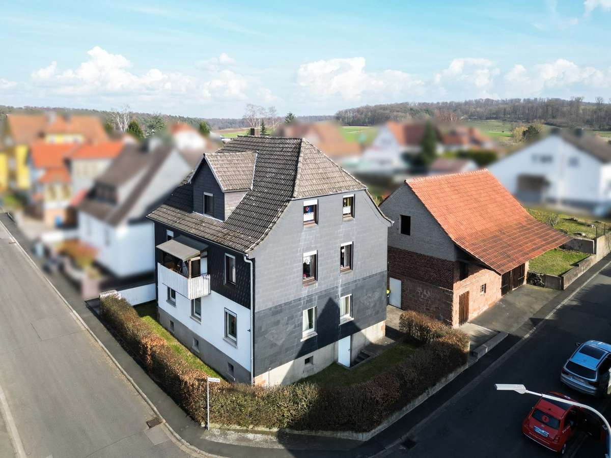 Thumbnail-Haus zum Kaufen in Neustadt 189.000,00 € 196.35 m²
