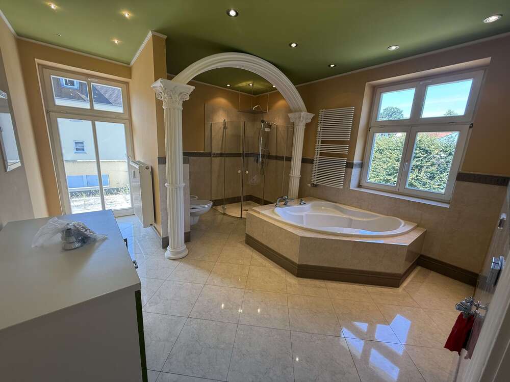 Thumbnail-Wohnung zum Mieten in Görlitz 1.095,00 € 146 m²