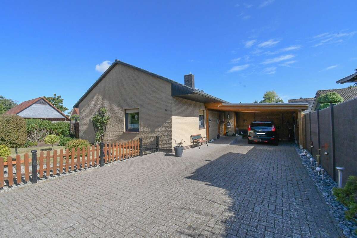 Thumbnail-Haus zum Kaufen in Edewecht 339.000,00 € 112.42 m²