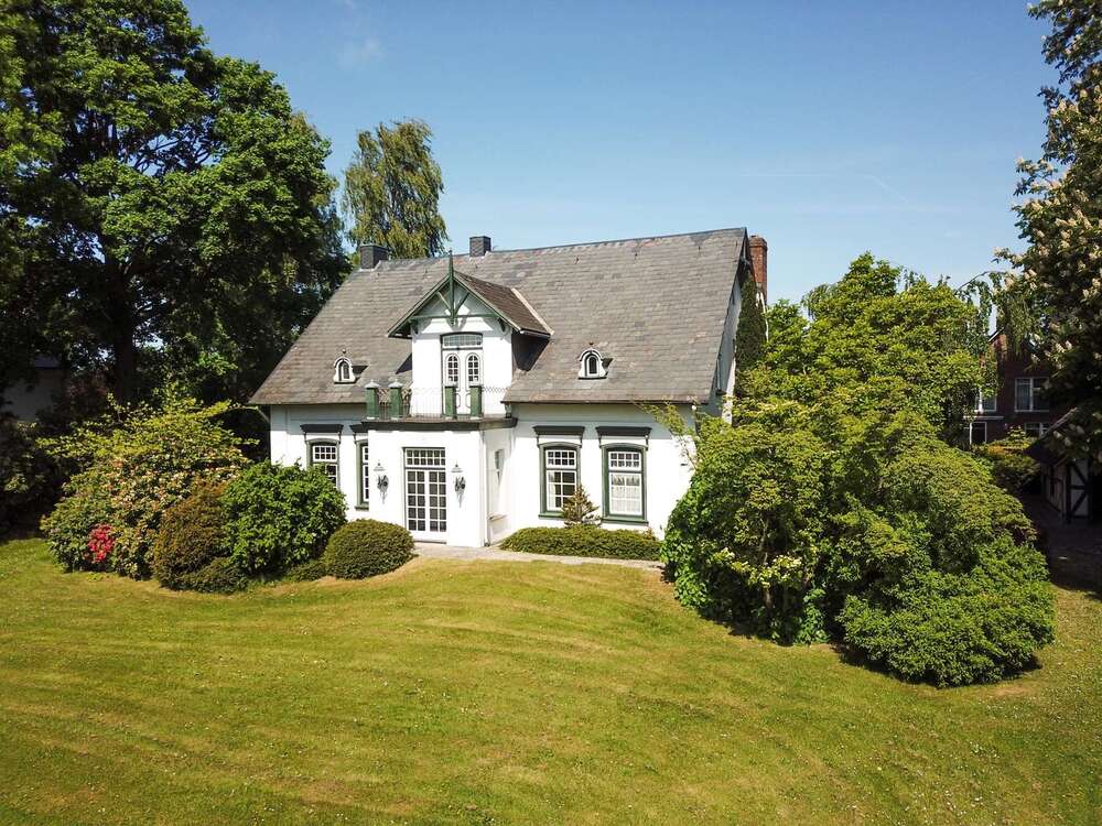 Thumbnail-Haus zum Kaufen in Bokholt-Hanredder 495.000,00 € 274.84 m²