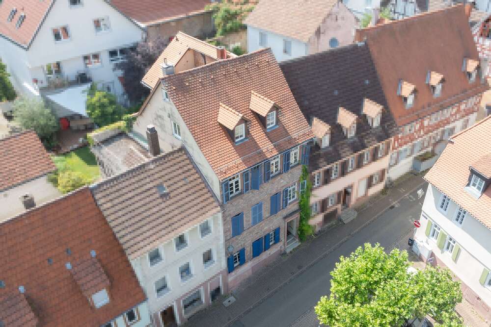 Thumbnail-Haus zum Kaufen in Weinheim 769.000,00 € 247 m²