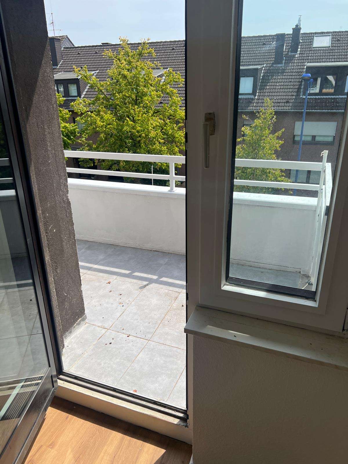 Thumbnail-Wohnung zum Mieten in Meerbusch 1.136,85 € 75.79 m²