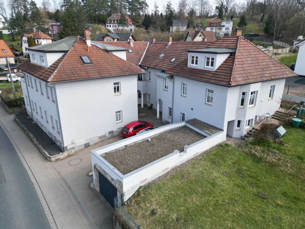 Thumbnail-Haus zum Kaufen in Neuhaus-Schierschnitz 385.000,00 € 460.7 m²