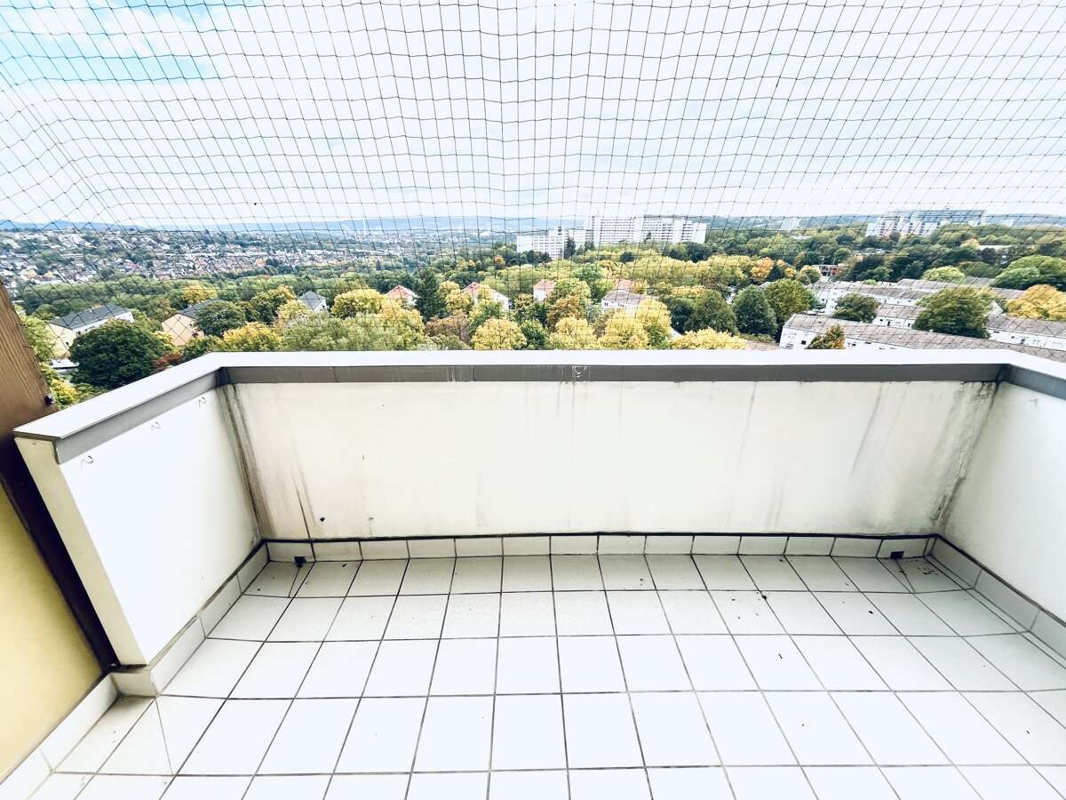 Thumbnail-Wohnung zum Kaufen in Stuttgart Mönchfeld 135.000,00 € 34.64 m²