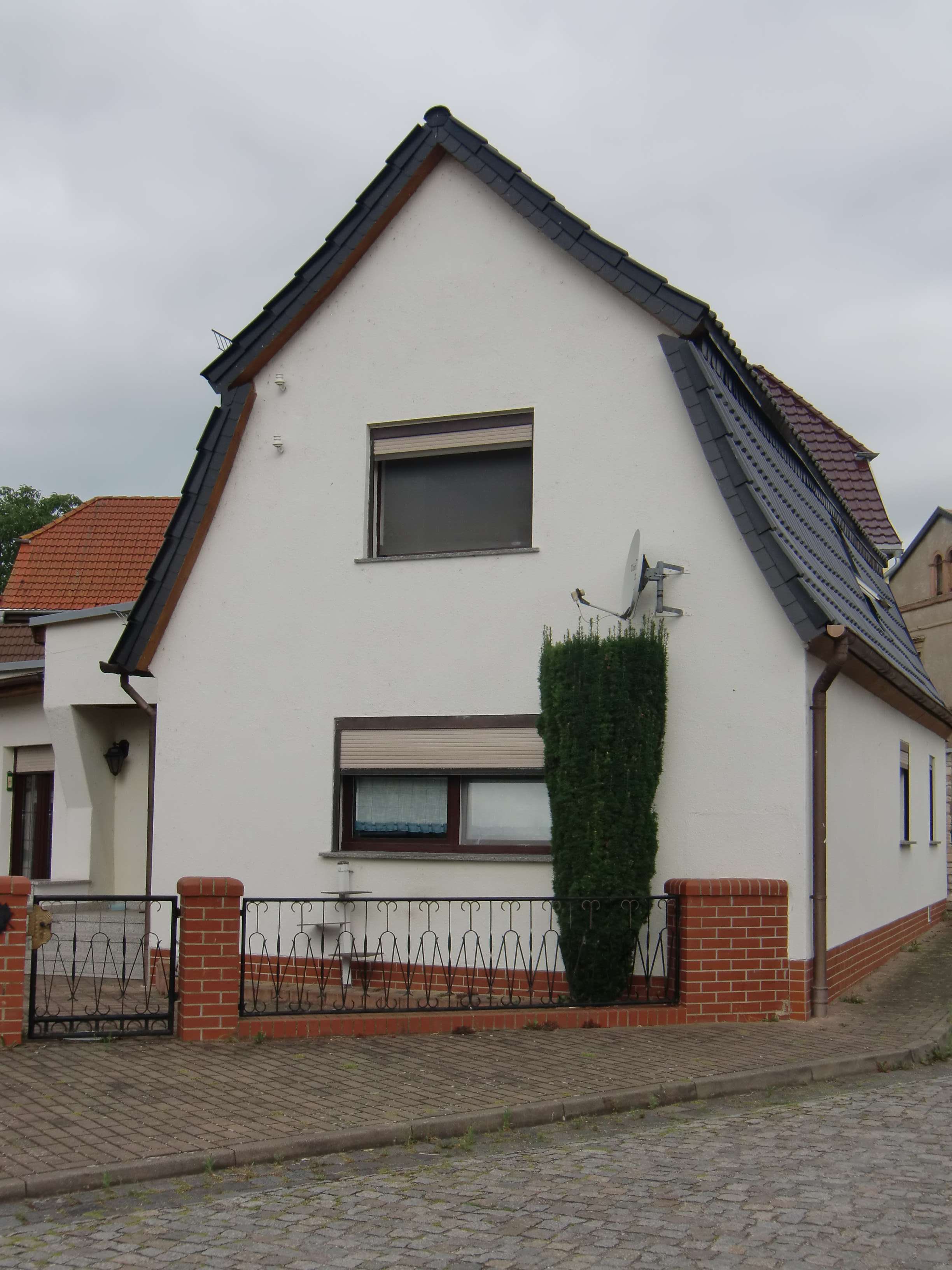 Thumbnail-Haus zum Kaufen in Roßleben-Wiehe 135.000,00 € 115 m²
