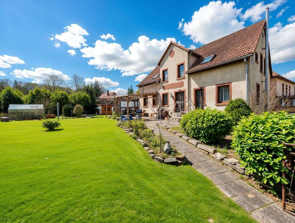 Thumbnail-Haus zum Kaufen in Halsbrücke 297.000,00 € 185 m²