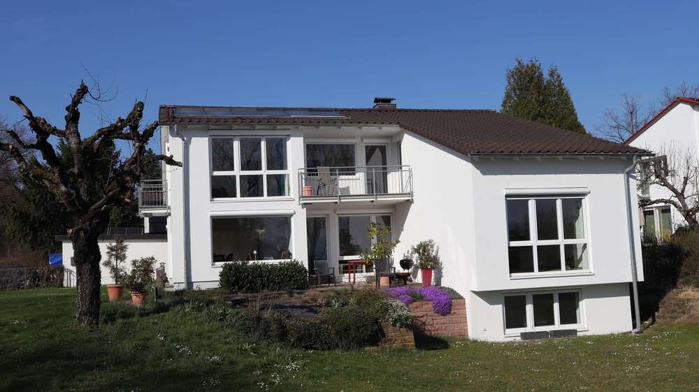 Thumbnail-Haus zum Kaufen in Tübingen 1.925.000,00 € 264 m²