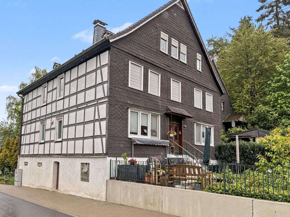 Thumbnail-Wohnung zum Kaufen in Schmallenberg 69.000,00 € 61 m²