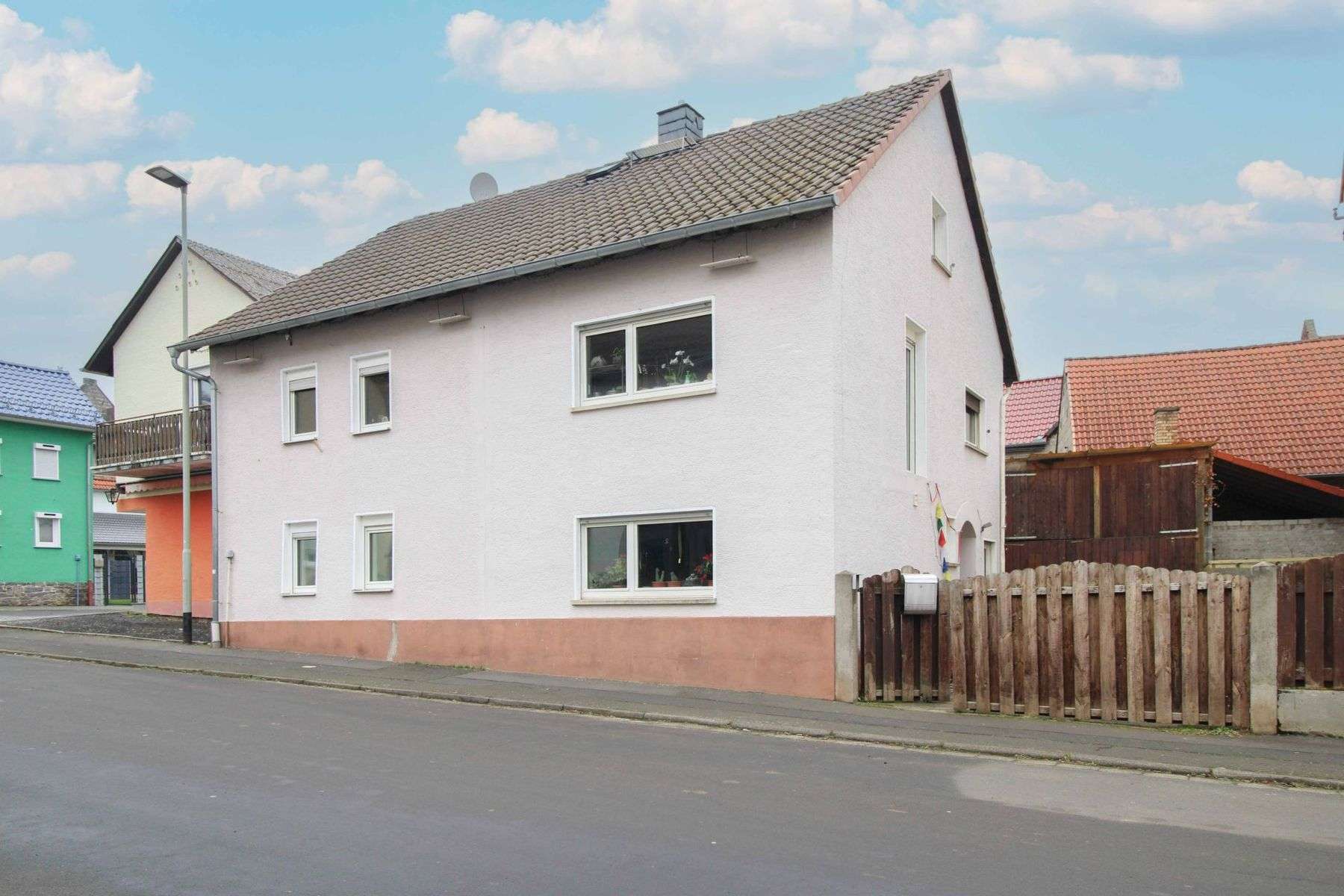 Thumbnail-Haus zum Kaufen in Hungen 199.000,00 € 141.2 m²