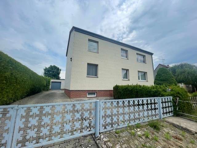 Thumbnail-Haus zum Kaufen in Helmstedt 159.000,00 € 155 m²