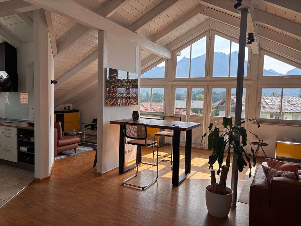 Thumbnail-Wohnung zum Kaufen in Flintsbach am Inn 585.000,00 € 140 m²