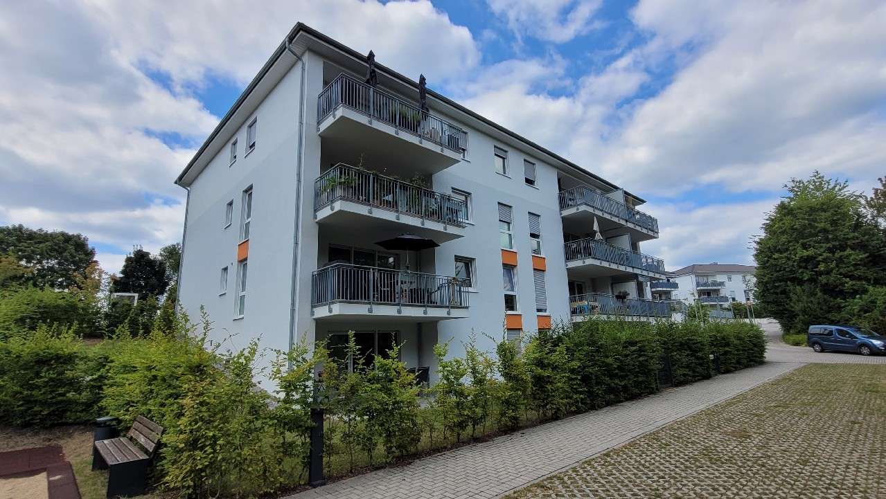 Thumbnail-Wohnung zum Mieten in Leverkusen 870,00 € 69 m²