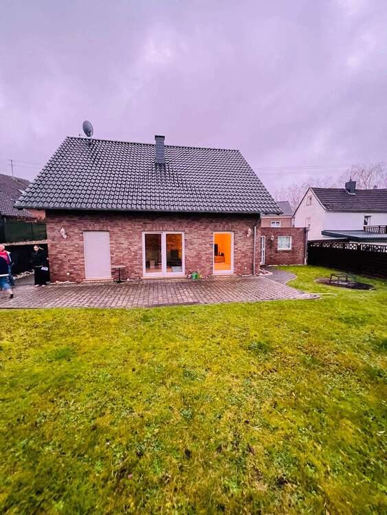 Thumbnail-Haus zum Mieten in Kall 1.385,00 € 149 m²