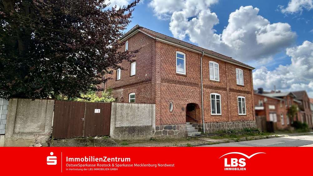 Thumbnail-Haus zum Kaufen in Dassow 170.000,00 € 290 m²