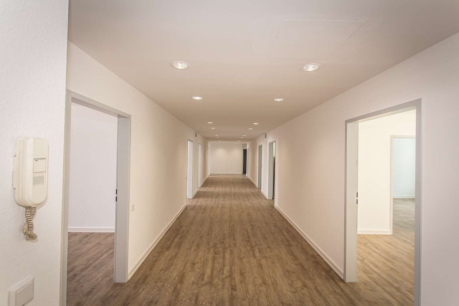 Thumbnail-Büro in Düsseldorf 7.050,00 € 438 m²