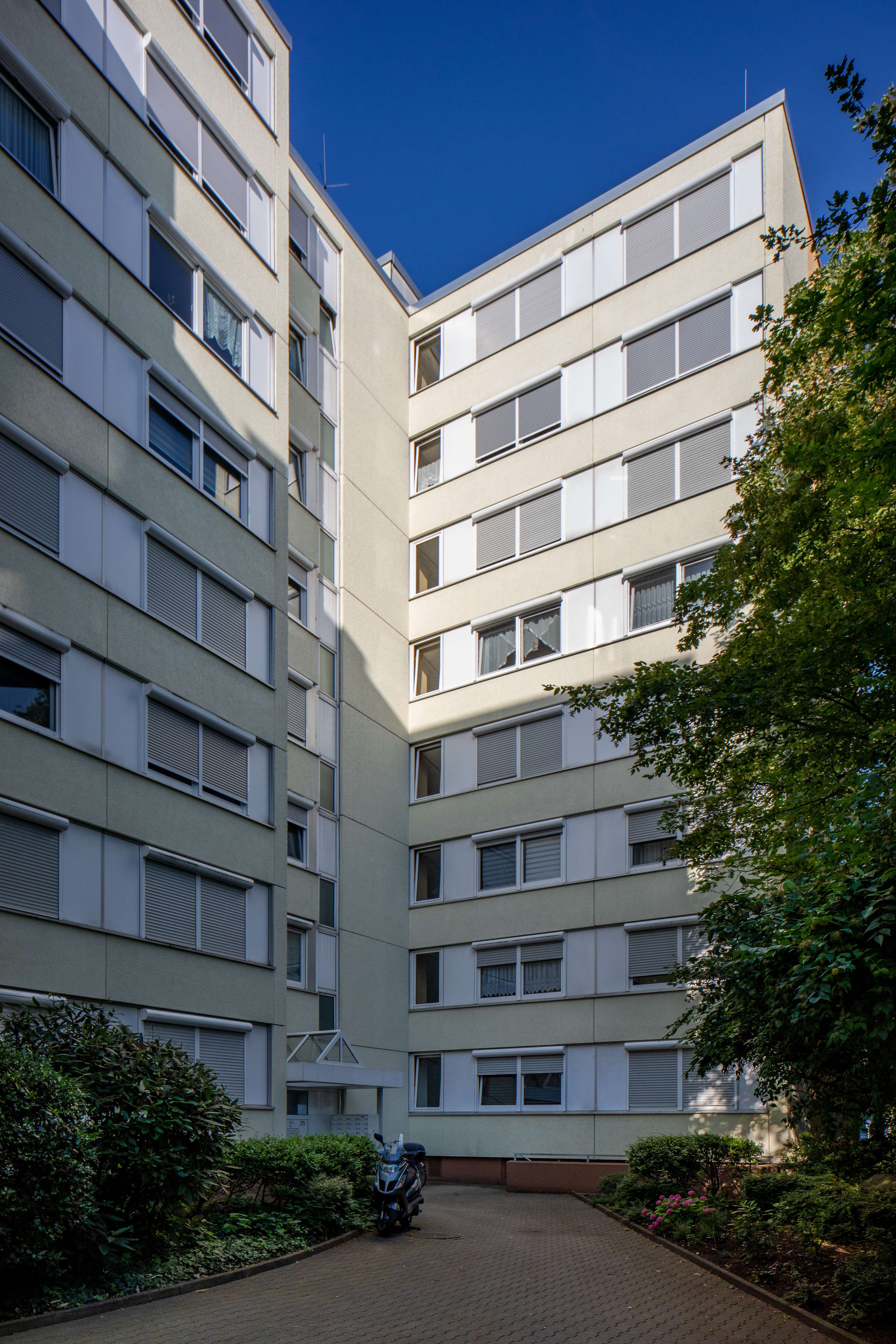 Thumbnail-Wohnung zum Kaufen in Ludwigshafen am Rhein 145.390,00 € 79.07 m²