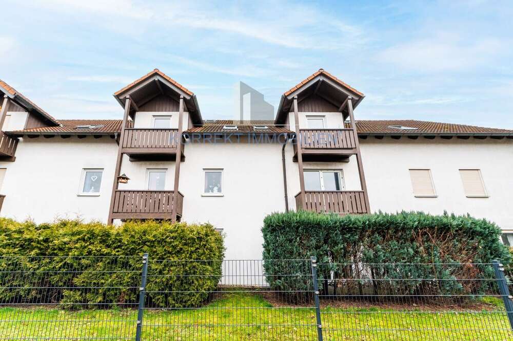 Thumbnail-Wohnung zum Kaufen in Weinböhla 175.000,00 € 92 m²