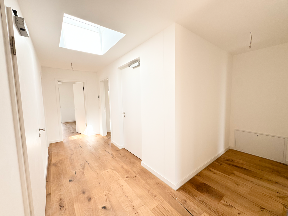 Thumbnail-Wohnung zum Mieten in Wiesbaden 3.500,00 € 146 m²
