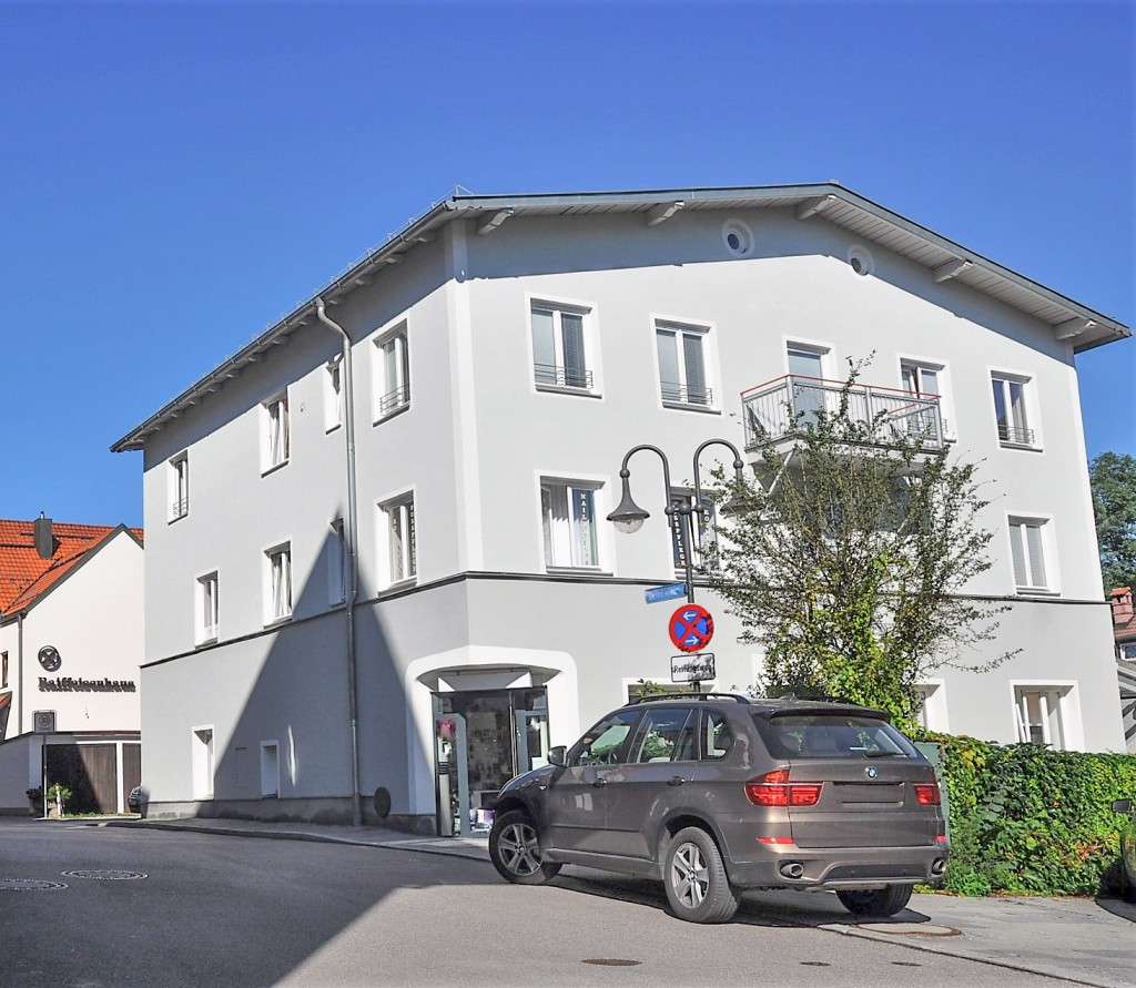 Thumbnail-Haus zum Kaufen in Starnberg 1.495.000,00 € 490 m²