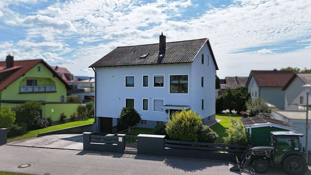 Thumbnail-Haus zum Kaufen in Teublitz 435.000,00 € 260.35 m²