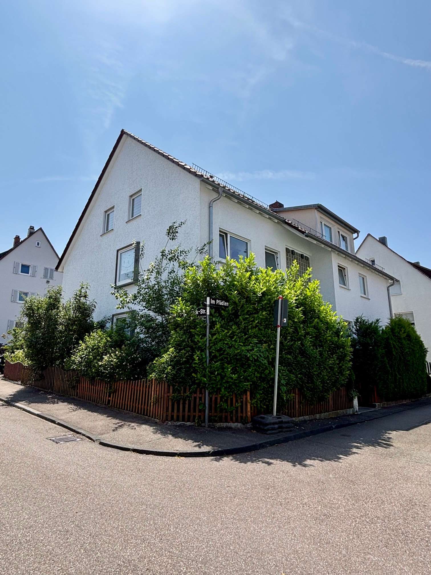 Thumbnail-Haus zum Kaufen in Stuttgart-Stammheim 1.150.000,00 € 310.47 m²