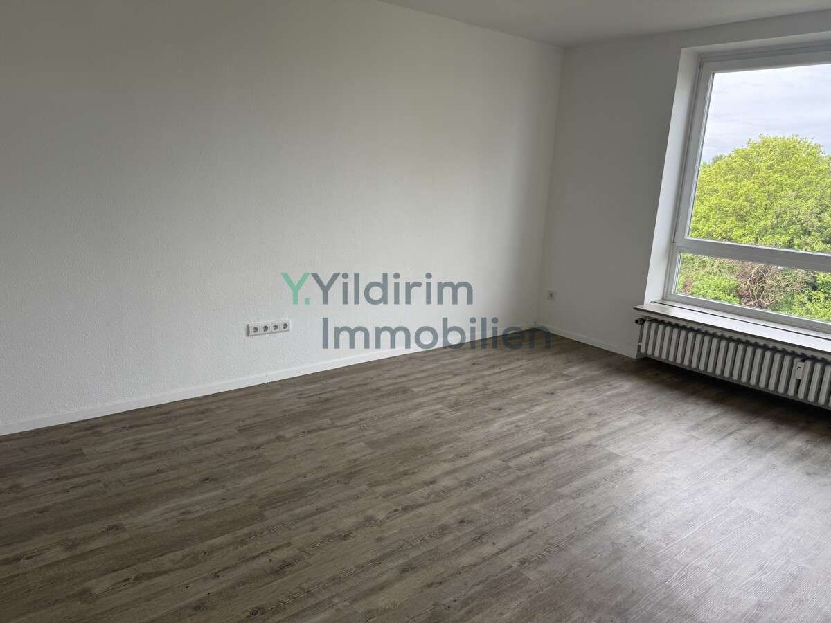 Thumbnail-Wohnung zum Mieten in Cuxhaven Süderwisch 971,00 € 97 m²
