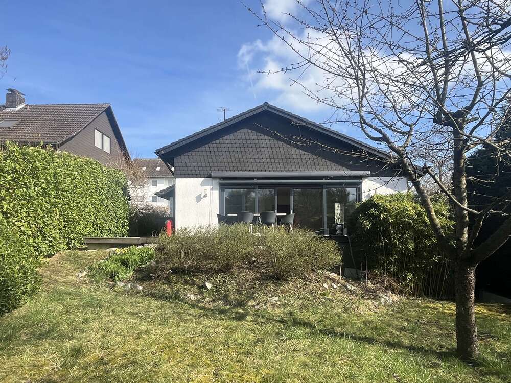 Thumbnail-Haus zum Kaufen in Bad Homburg v. d. Höhe 790.000,00 € 195 m²