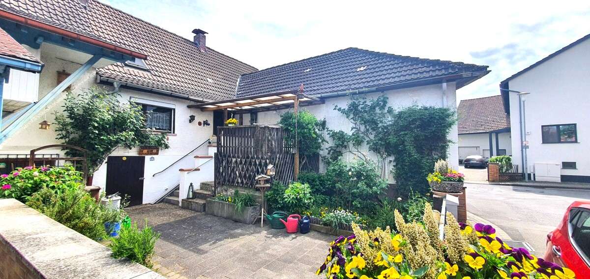 Thumbnail-Haus zum Kaufen in Langenselbold 219.000,00 € 136.06 m²